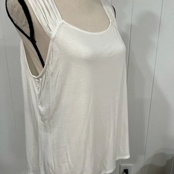 14th & Union Nordstrom white tank top with shoulder details size L - Picture 3 of 10